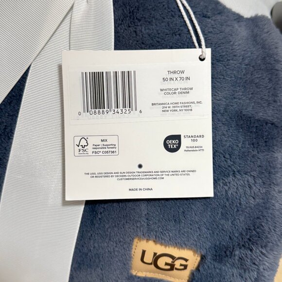 UGG Whitecap Throw Denim Blue Fleece Blanket Bedding Reversible Faux Fur 50 x 70 - Picture 4 of 7